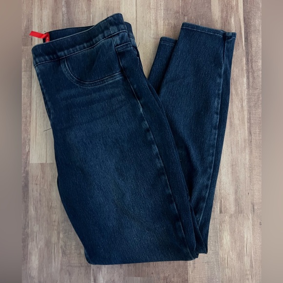 SPANX Jean-ish Leggings - Picture 4 of 8